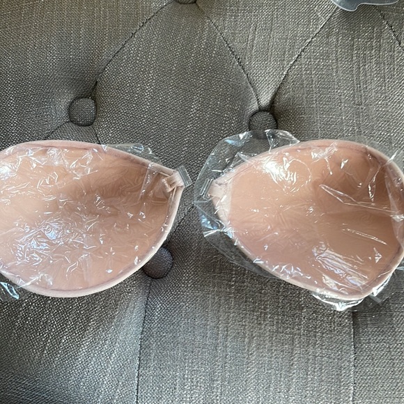 Backless bra - Picture 3 of 3